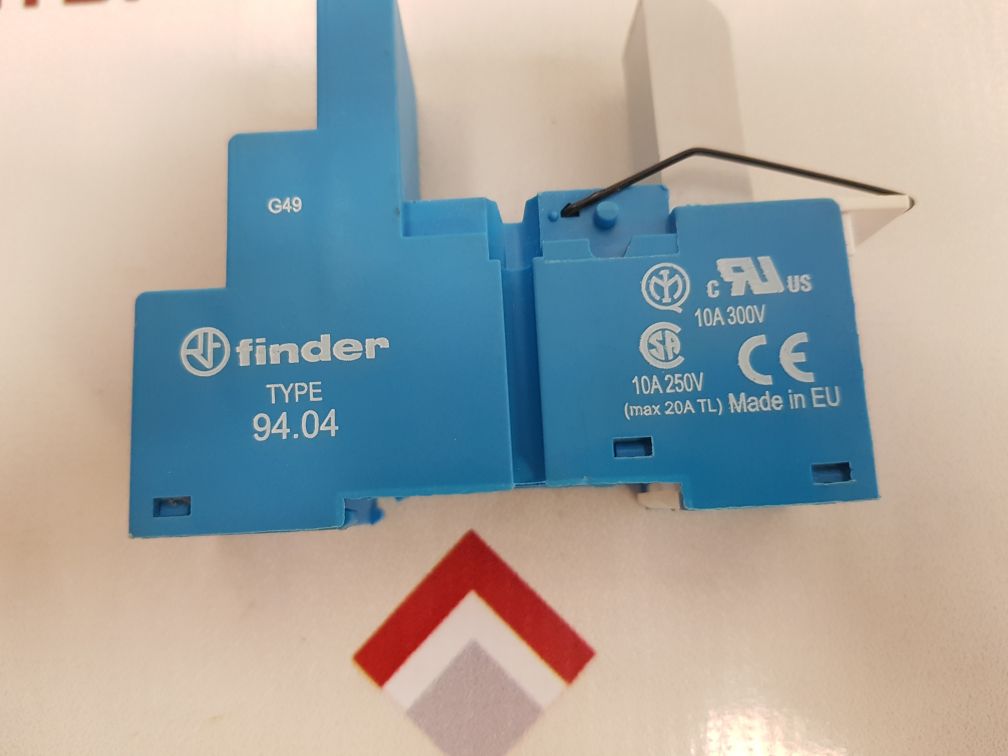 Finder 94.04 Relay Socket