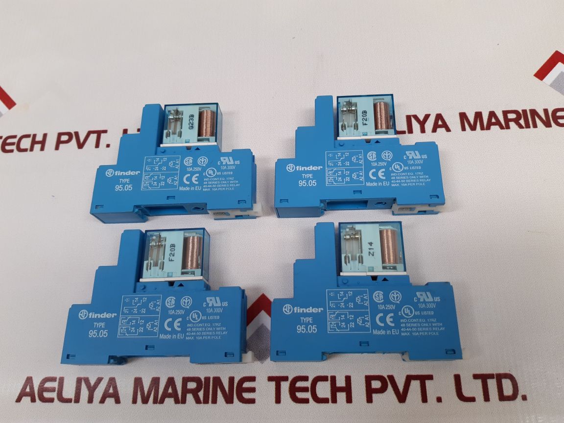 Finder 95.05 Socket Relay 44.52S