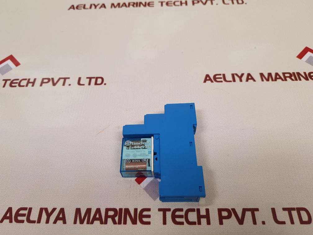 Finder 95.05 Socket Relay 10A 250V/300V