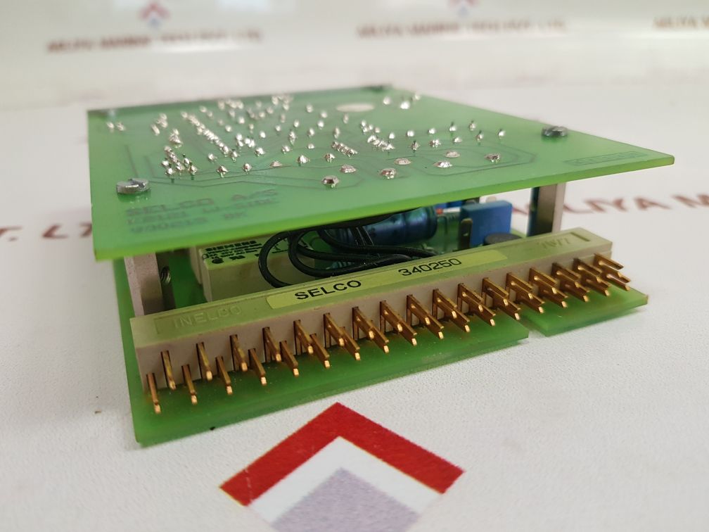 Selco E2100 Frequency Relay