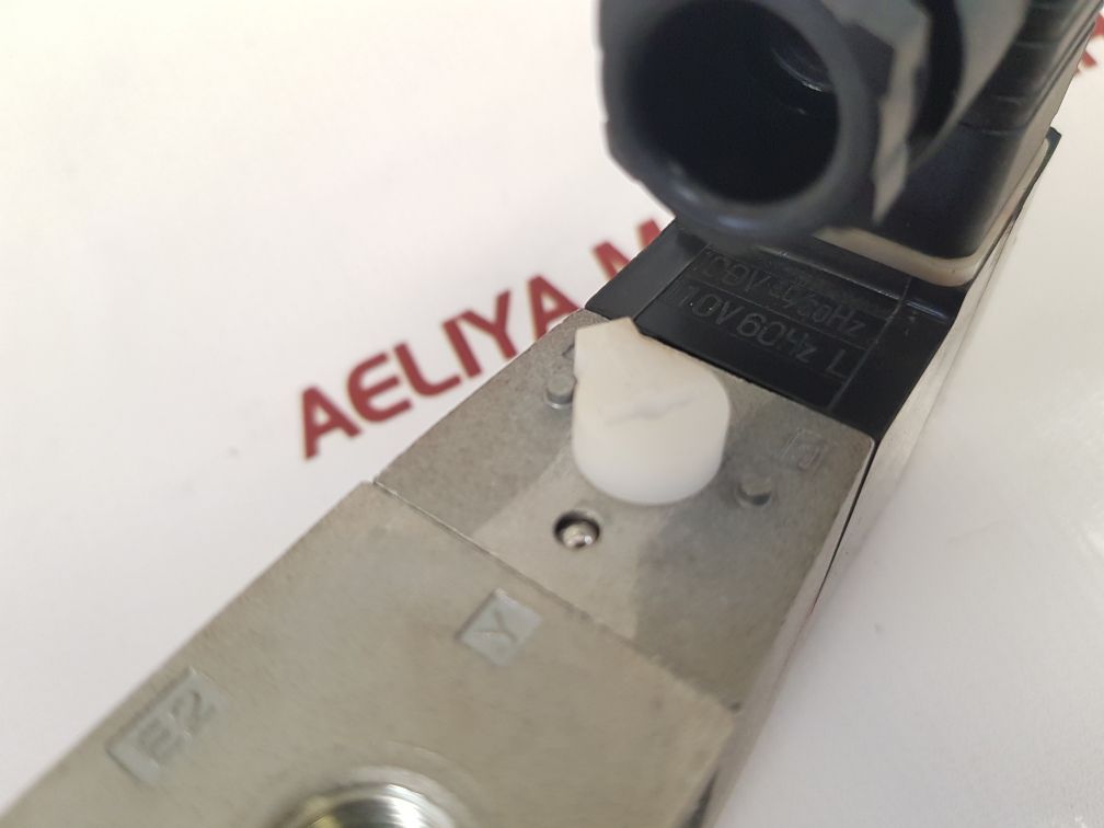 Ckd 4f310 pneumatic directional valve