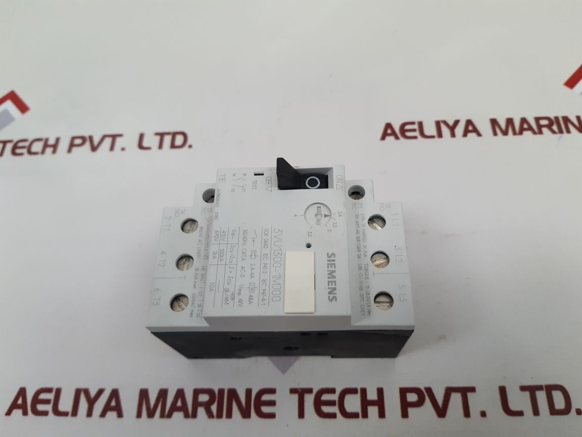Siemens 3Vu1300-1Mj00 Circuit Breaker