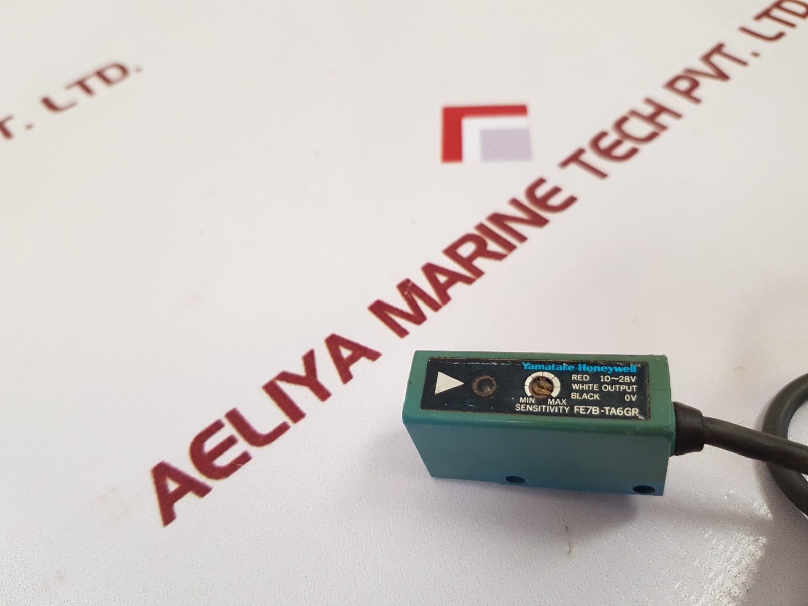Yamatake-honeywell Fe7B-ta6Gr Photoelectric Switch