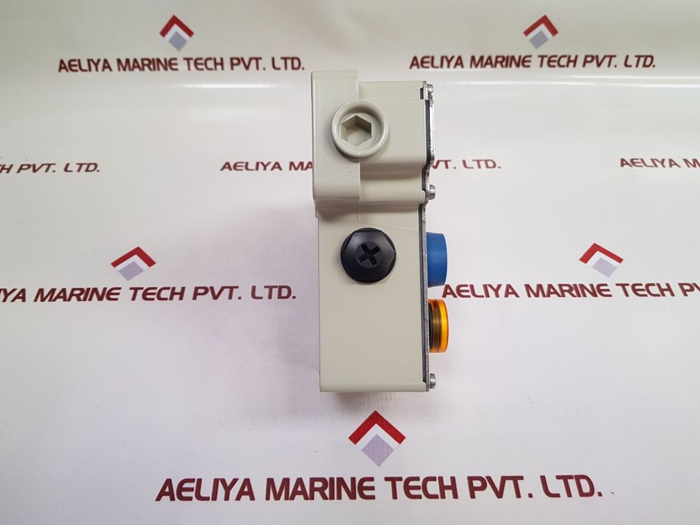 Telemecanique Xy2 Ce1A296 Emergency Stop Trip Wire Switch
