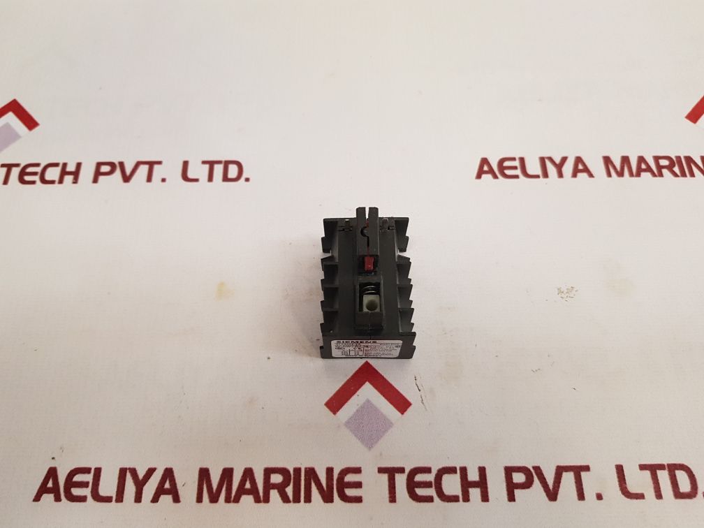 Siemens 3Tx4422-2A Auxiliary Switch Block