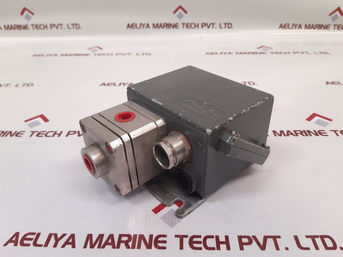 Danfoss Cas155 060-313 Differential Pressure Switch