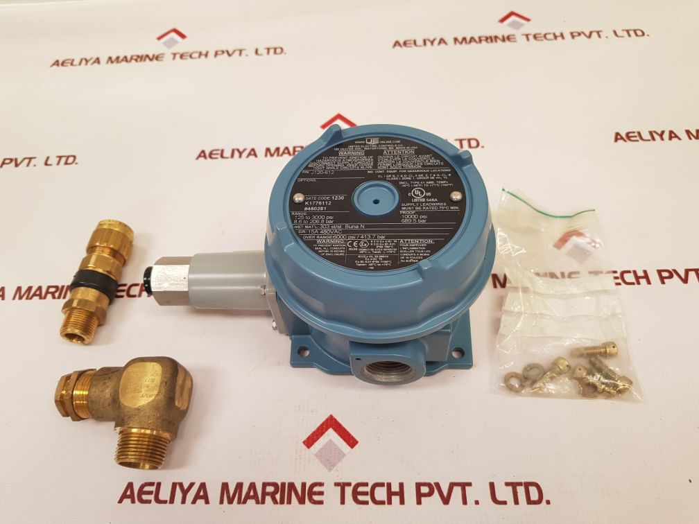 United Electric J120-612 Differential Pressure Switches 125 To 3000 8.6 To 206.8