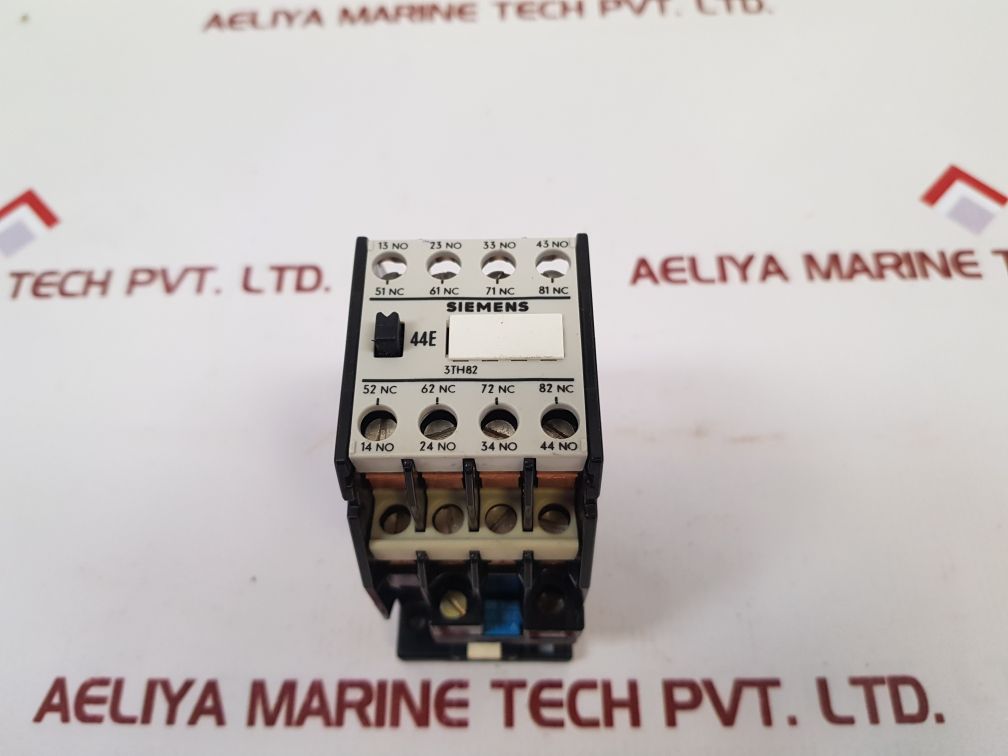 Siemens 3Th82 44-0A Auxiliary Contactor