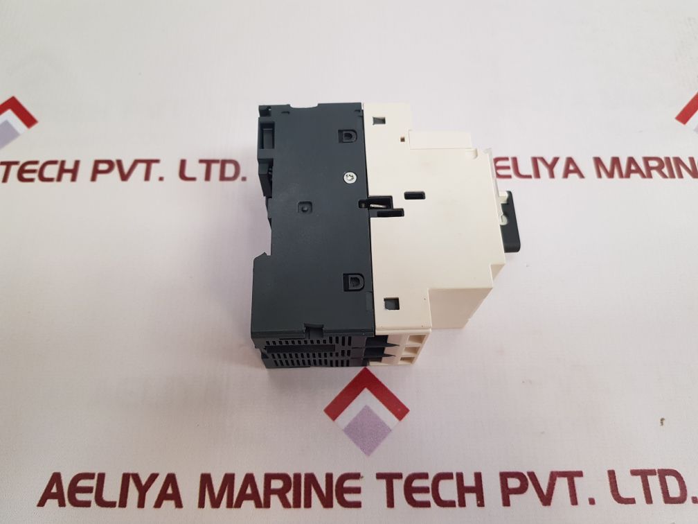 Schneider Electric/Telemecanique Gv2-p32/24-32A Motor Circuit Breaker New