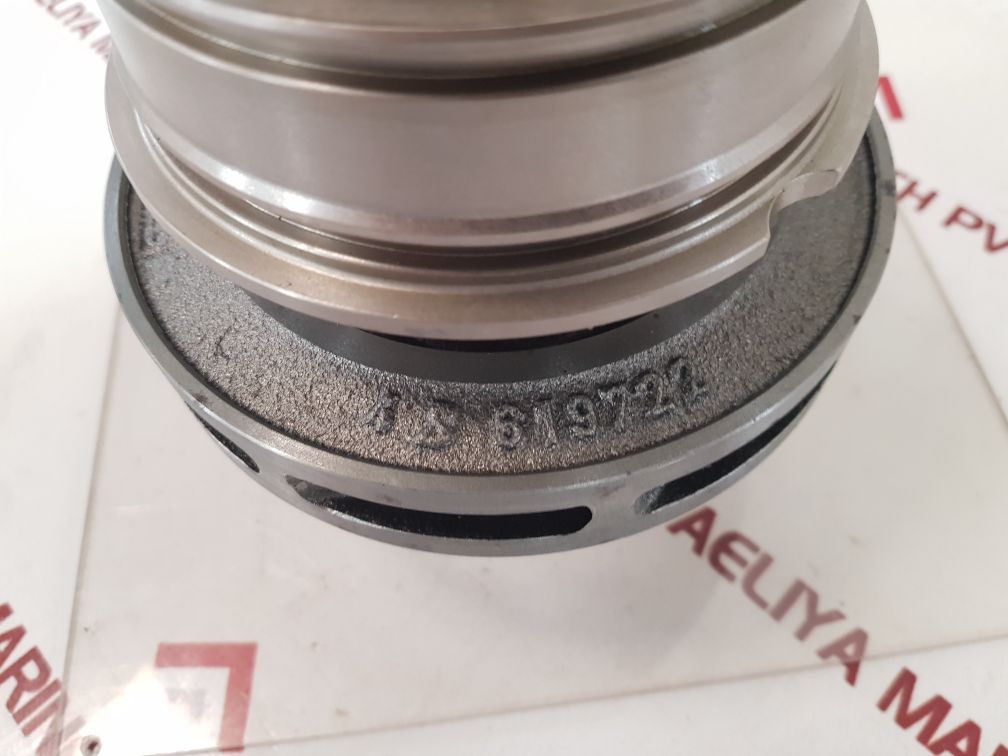 Liebherr 907768703 water pump 9077 687