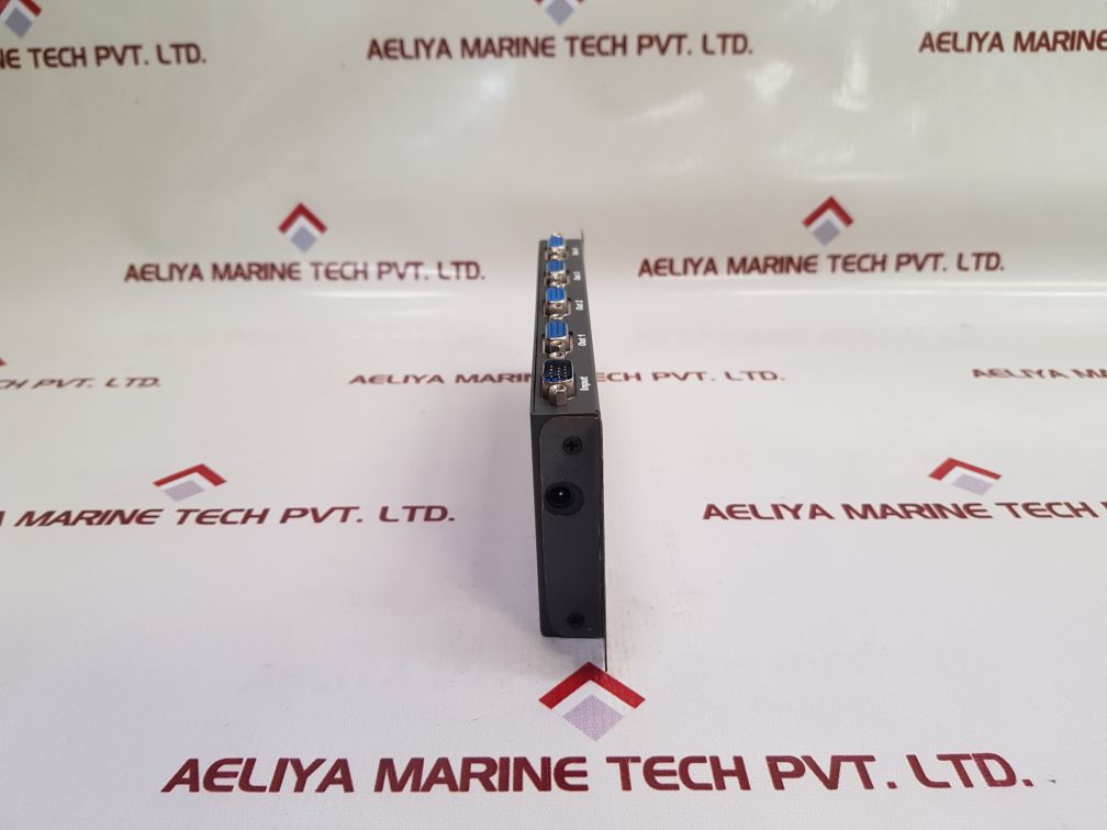 Cables To Go Vsa14 Monitor Video Splitter D6F3E1D673