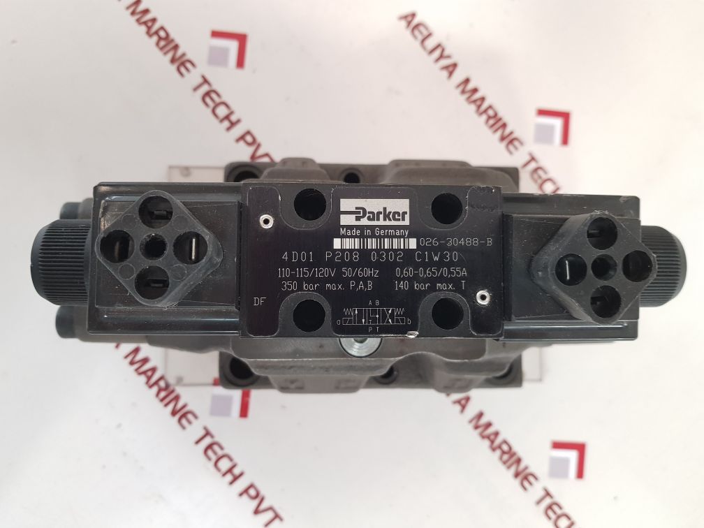 Parker 4d01 p208 0302 c1w30 with 3d06 k5 b03 0303 30e1w30338 valve