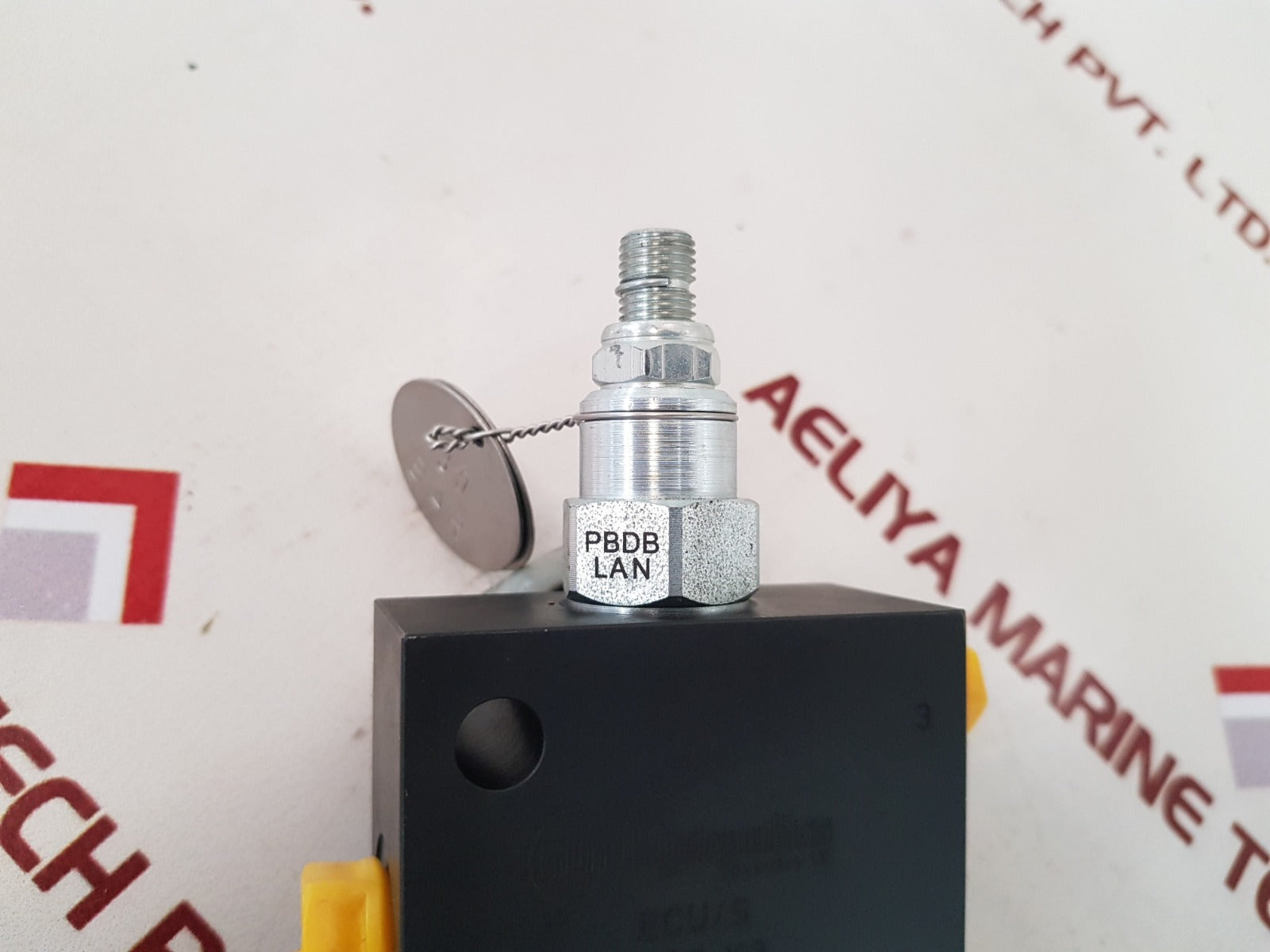 Sun Hydraulics Ecu/S Valve Block 1Cr3-k2
