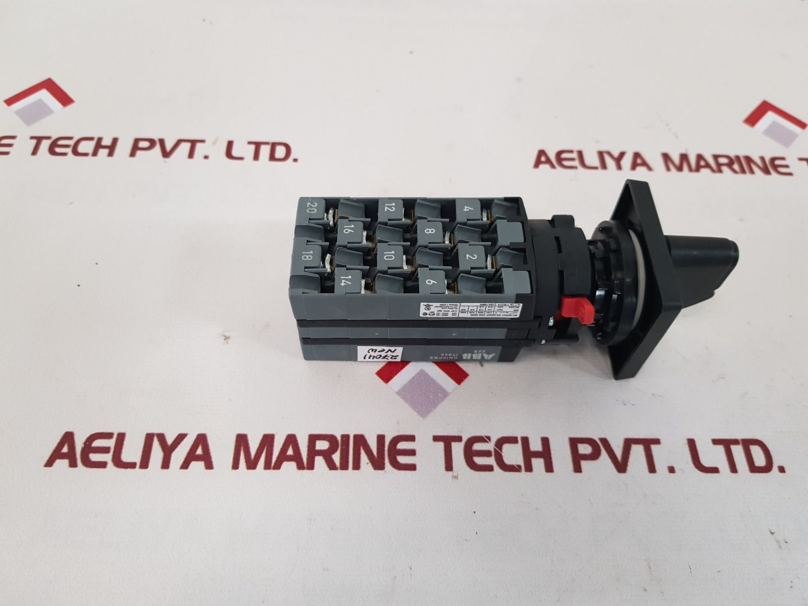 Abb on10pbs cam switch