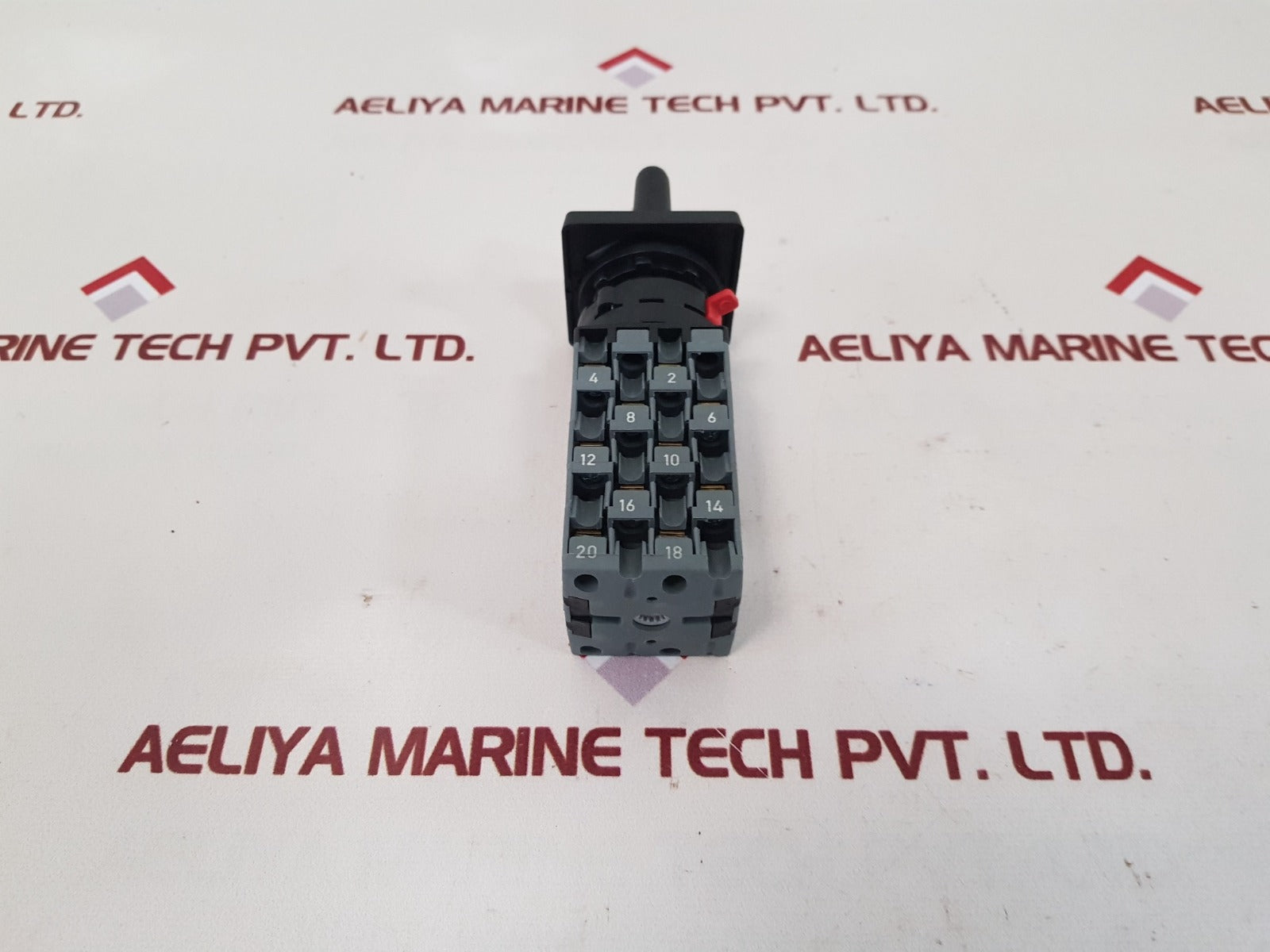 Abb on10pbs cam switch