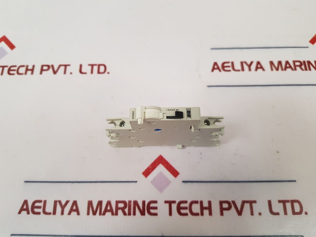 Merlin Gerin Multi 9 Auxiliary Switch 26929 3A 415V