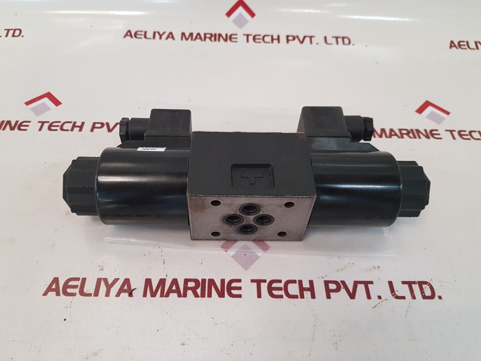 Yuken Dsg-01-2D2-d24-n1-5G Directional Valve