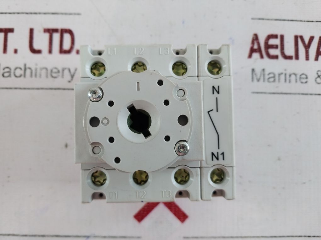 Benedikt & Jager 487 2217-31T Main Switch 4-pole