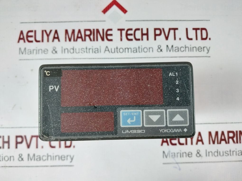 Yokogawa Um330-00 Digital Temperature Indicator Style S3