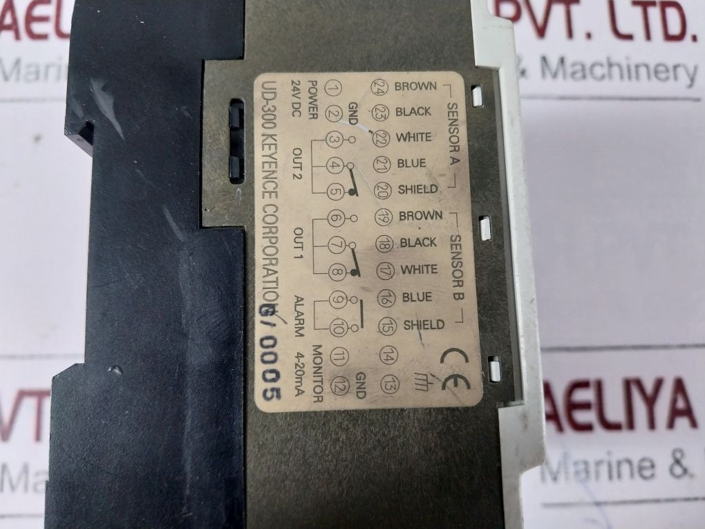 Keyence Ud-300 Ultrasonic Sensor Ac 230V 3A