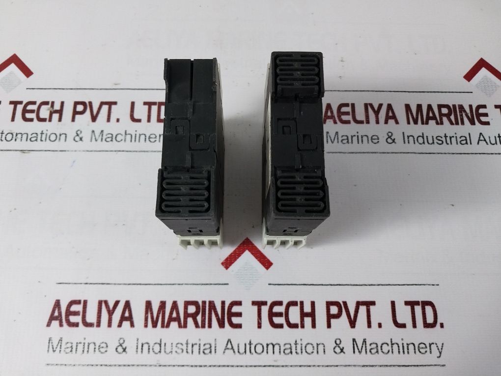 Siemens 3Rn1010-1Cm00 Motor Protection Relay 220-240V Ac