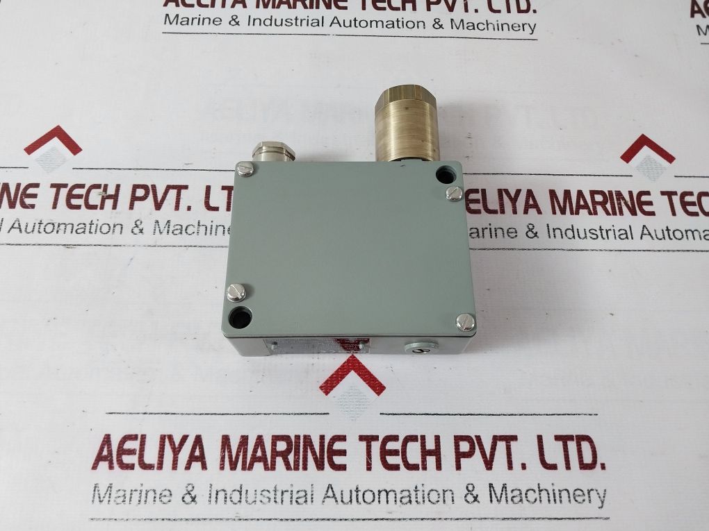Trafag 904.2377.903 Pressure Switch