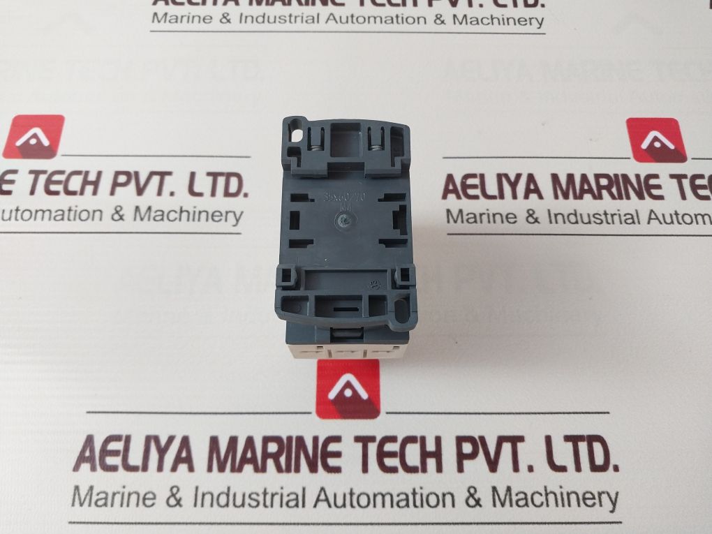 Telemecanique/Schneider Cad32 P7 Control Relay Cad32