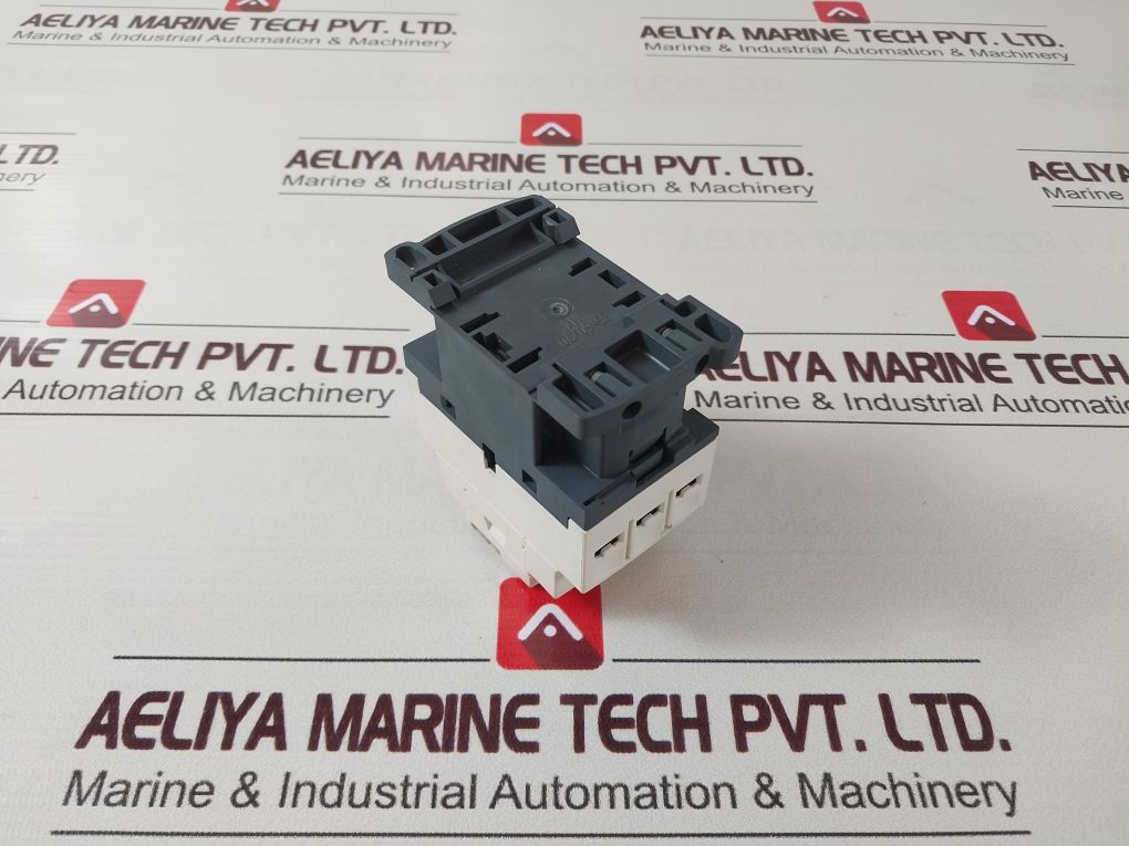 Telemecanique/Schneider Cad32 P7 Control Relay Cad32