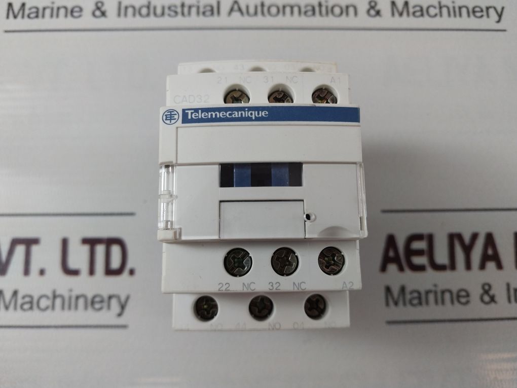 Telemecanique/Schneider Cad32 P7 Control Relay Cad32