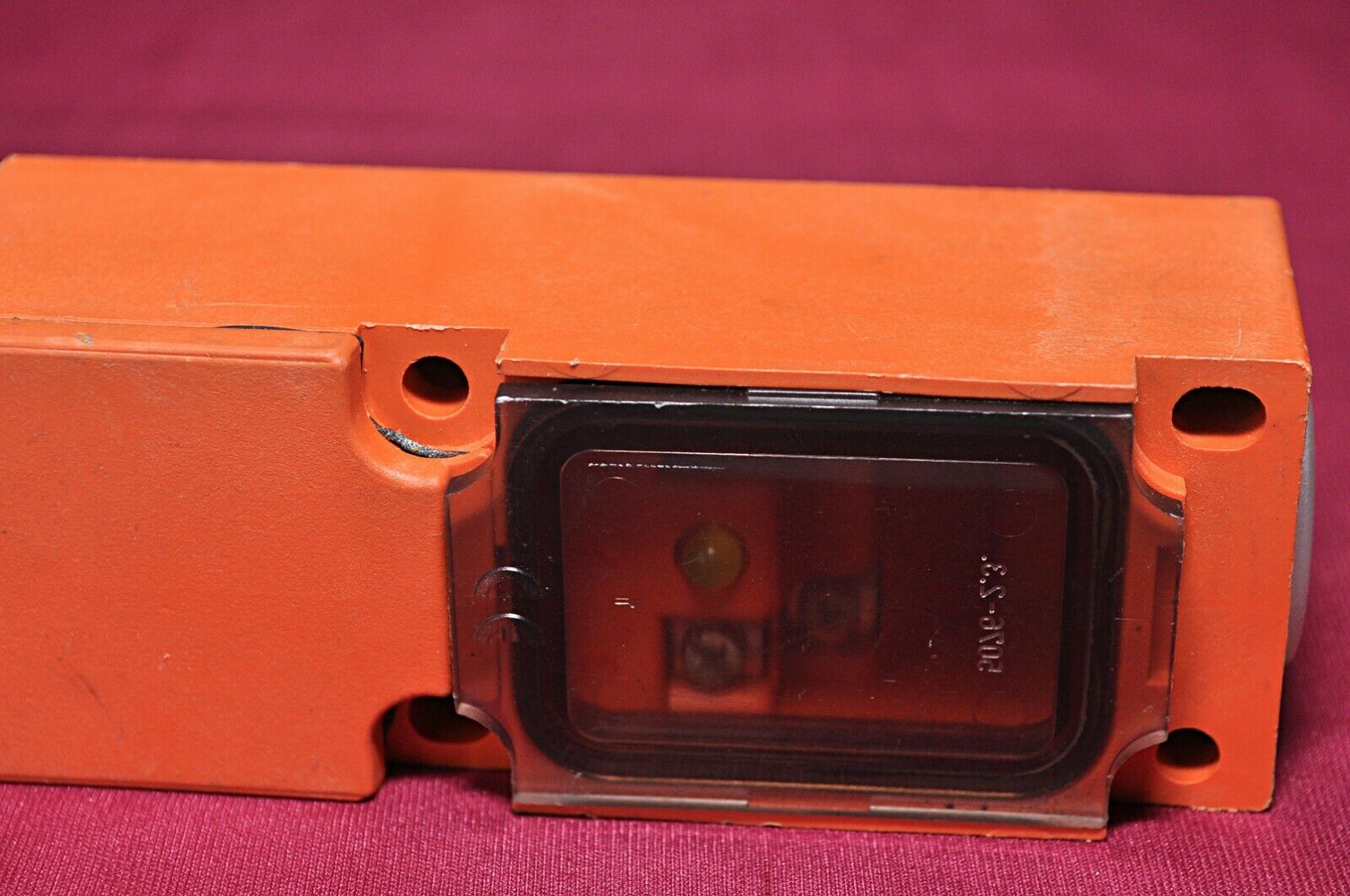 Schmersal ifl 20-333-11p-m20 inductive proximity switch