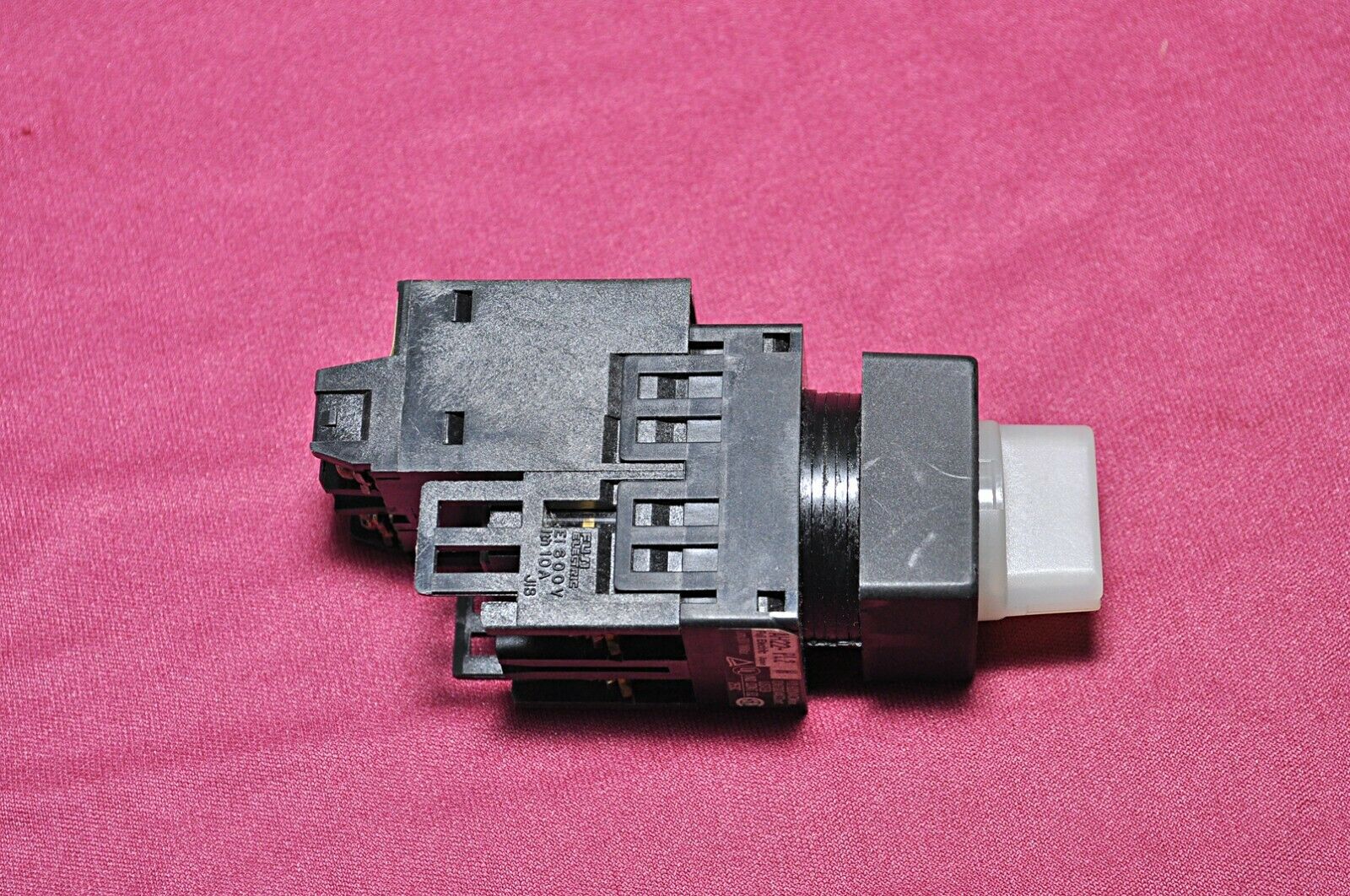 Fuji electric ah22-pl2 h command switch ahx511-h