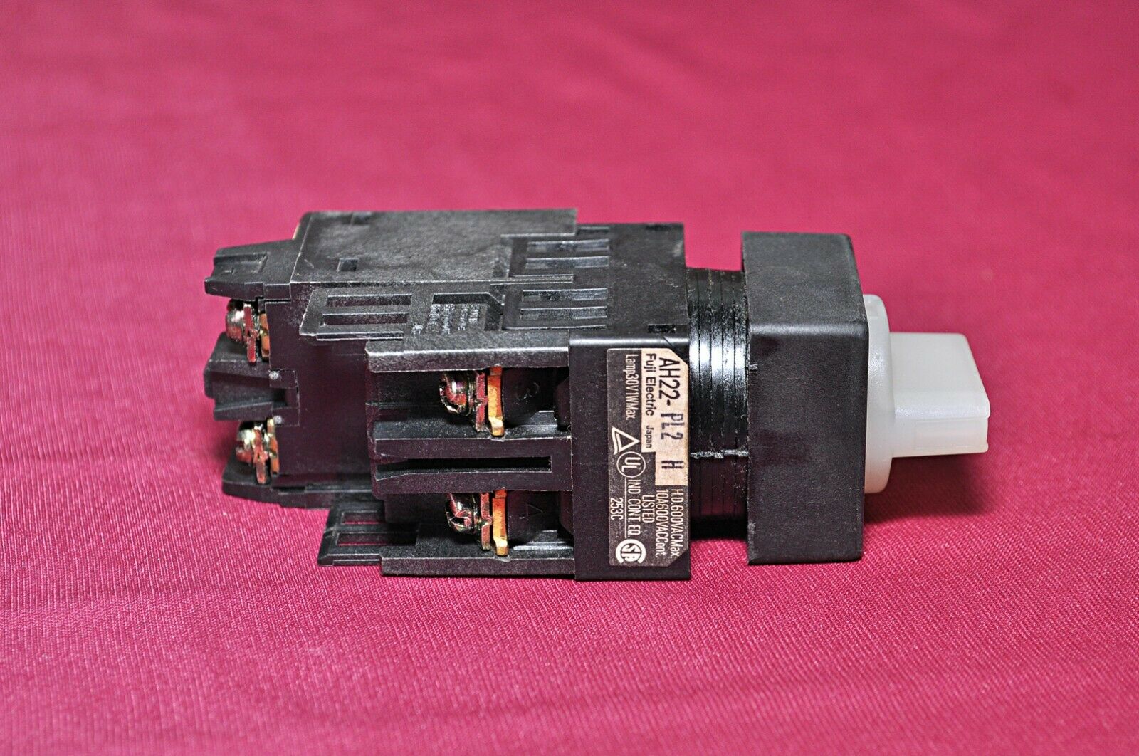 Fuji electric ah22-pl2 h command switch ahx511-h