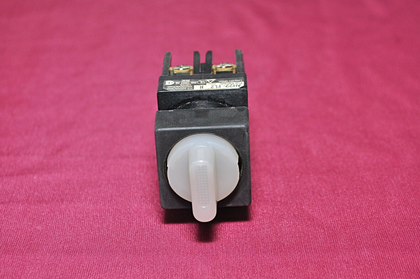 Fuji electric ah22-pl2 h command switch ahx511-h