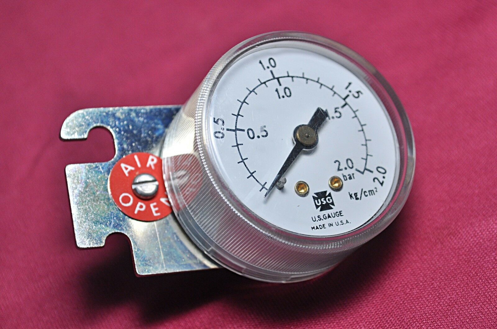 Usg pressure gauge 0.5 to 2.0 bar , kg/cm2