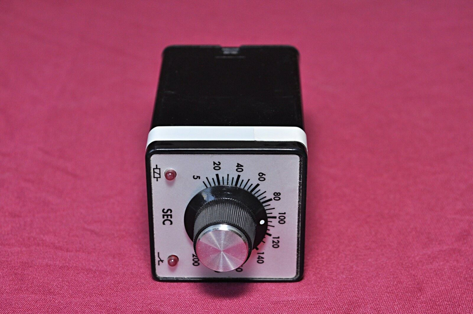 77Og 5223/02 Relay Delay On 5-200 Secs