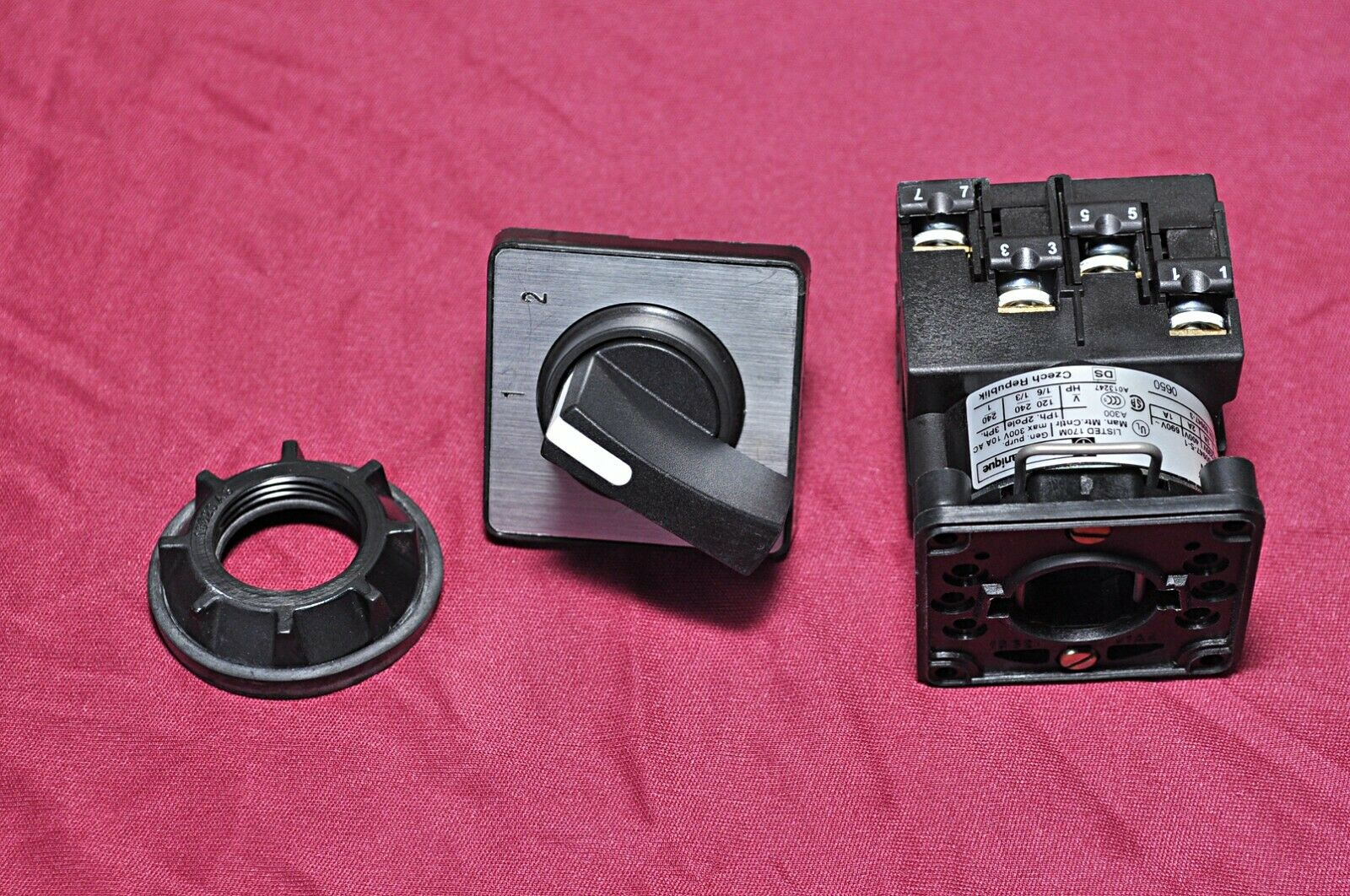 Telemecanique k1d012nch cam switch max 300v 10a ac