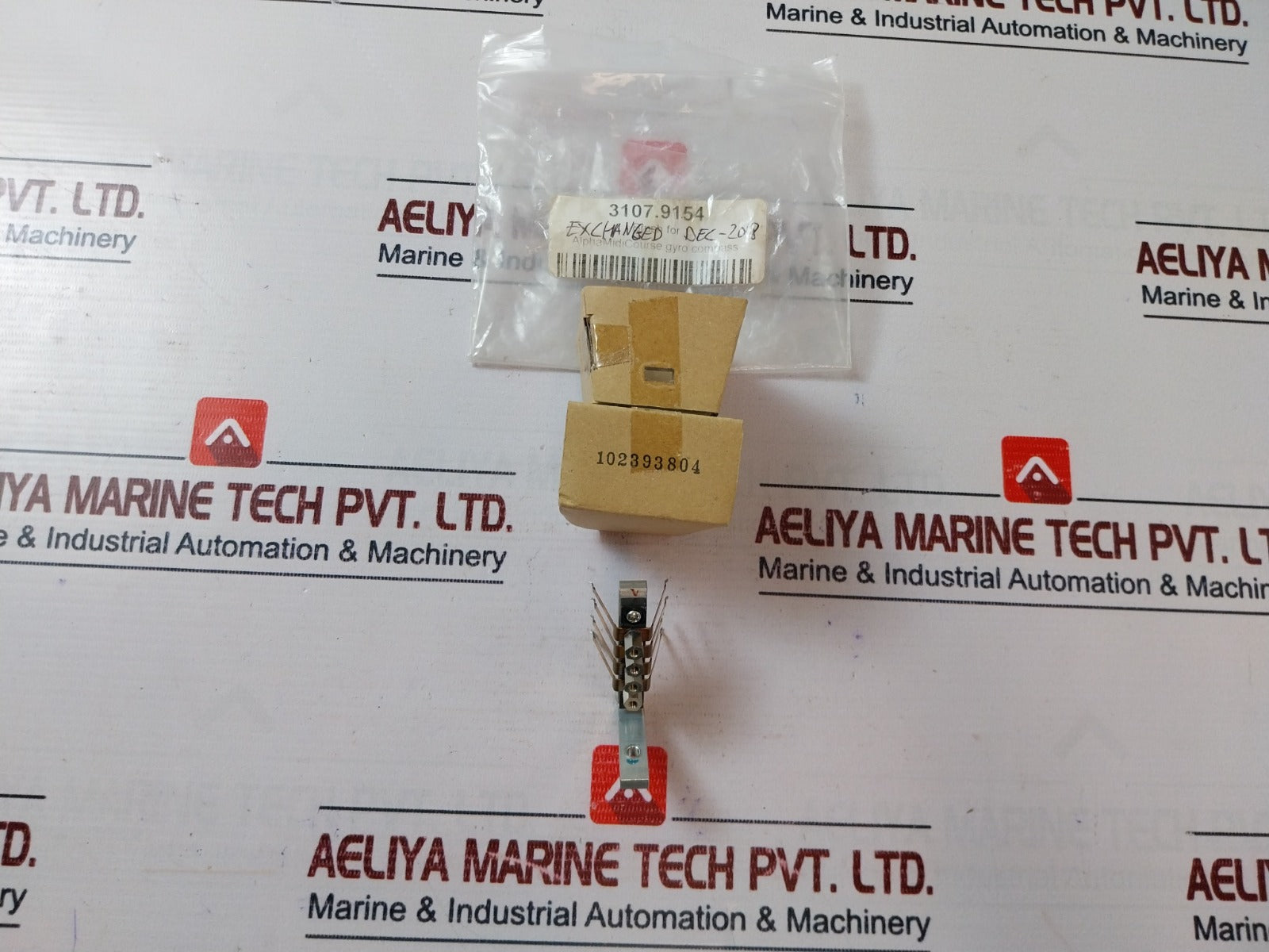 3107.9154 Brush For Alpha Midi Course Gyro Compass 102393804102393794