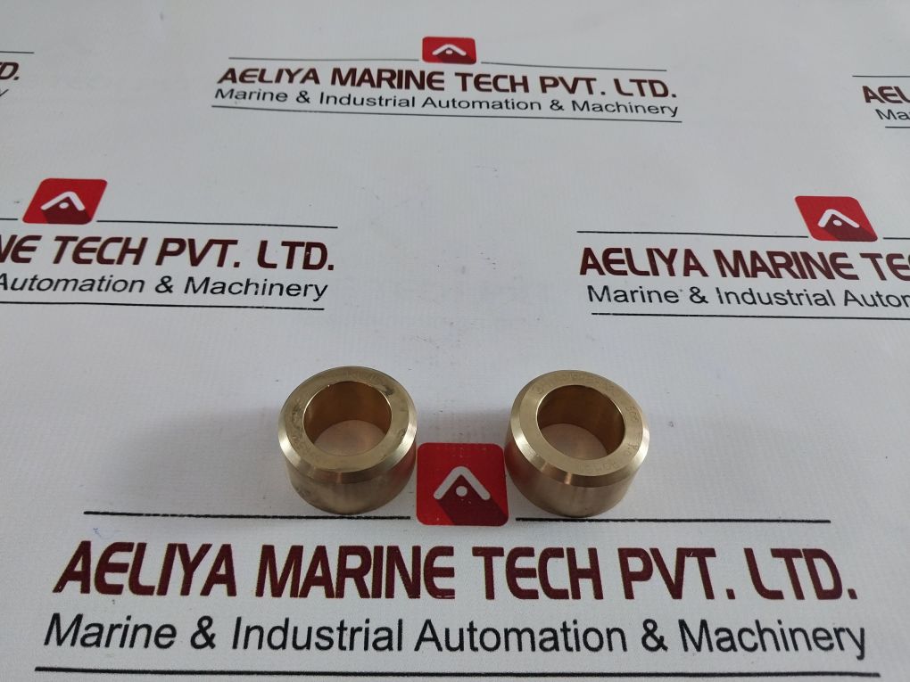 Lot Of 4X 341A0625402J12500 Brass Guide Bushing 0299052