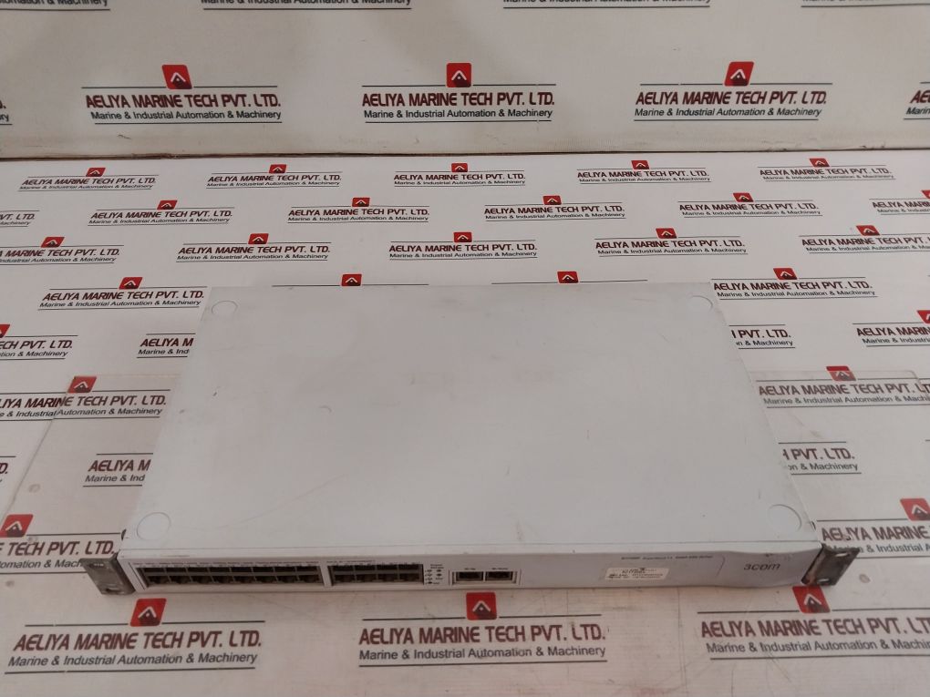 3Com 3C17300A 4200 26-port Network Switch 1730-010-050-2.01
