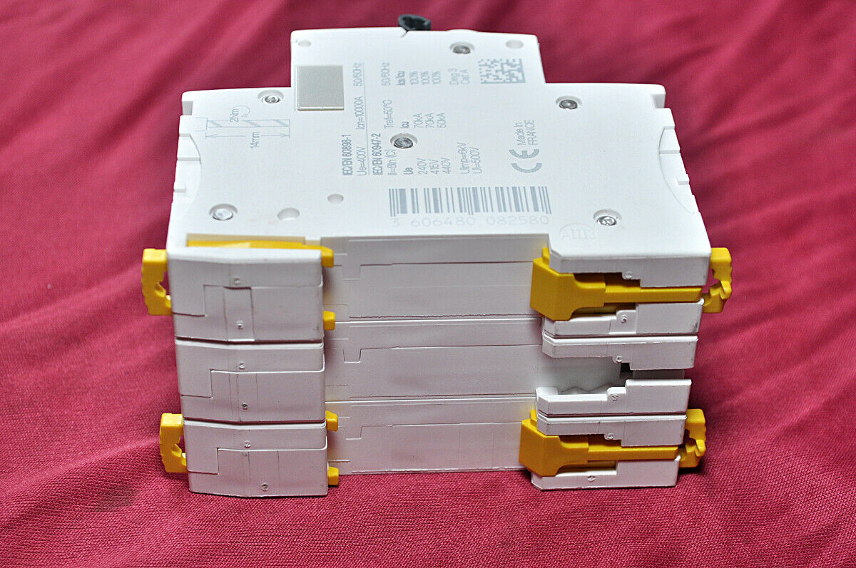 Schneider electronic ic60h c4a circuit breaker
