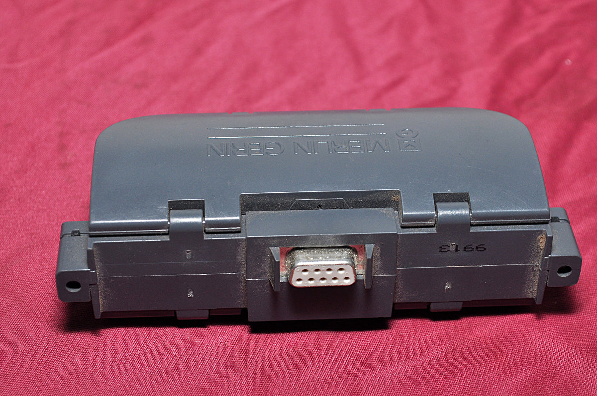 Merlin Gerin 9913 connector