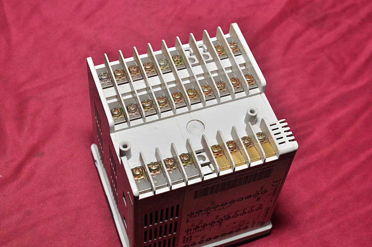 Yamatake thermostat temperature control table sdc 31