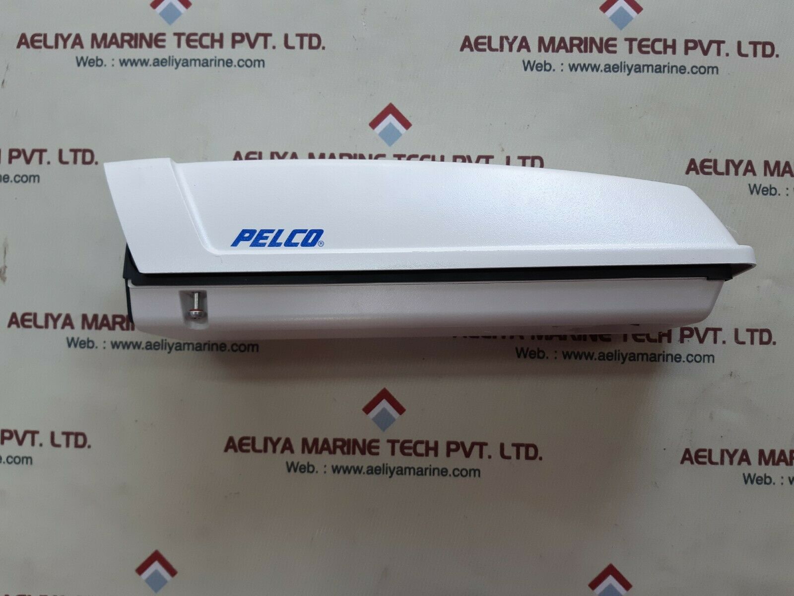 Pelco eh16 vandal-resistant camera