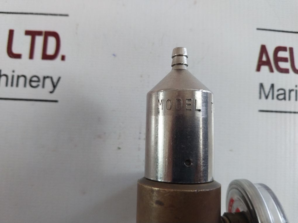 713 1.5 Lpm Regulator