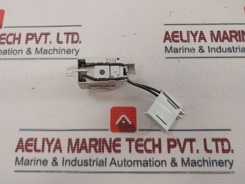 Abb 1Sd A054872 R1 Shunt Opening Release Wired Circuit Breaker Accessory Set