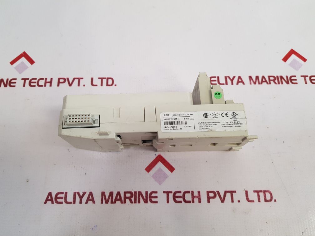 Abb Tu811V1 Compact Module Termination Unit 3Bse013231R1 Used