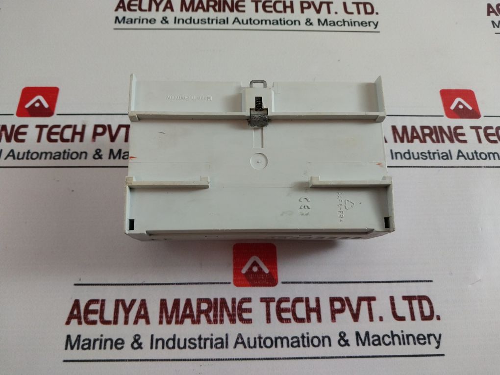 Abb 6197/13-101-500 Universal Dimming Actuator 230V~ 50/60 Hz