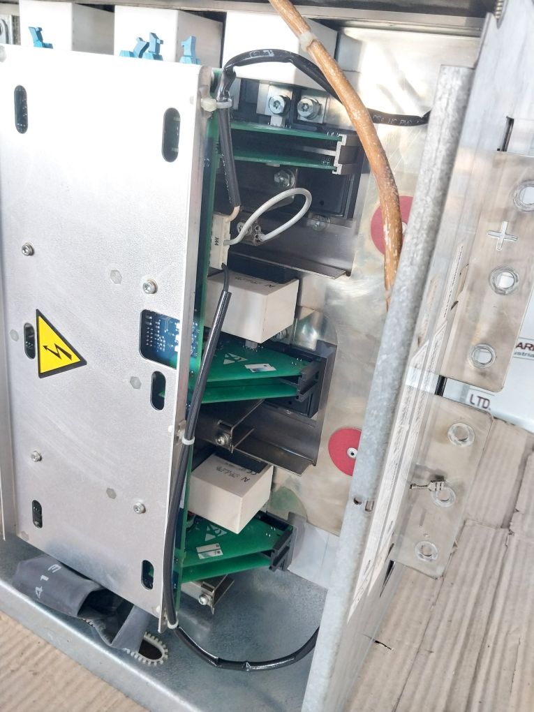 Abb 64269763 Multidrive Modules Acs600