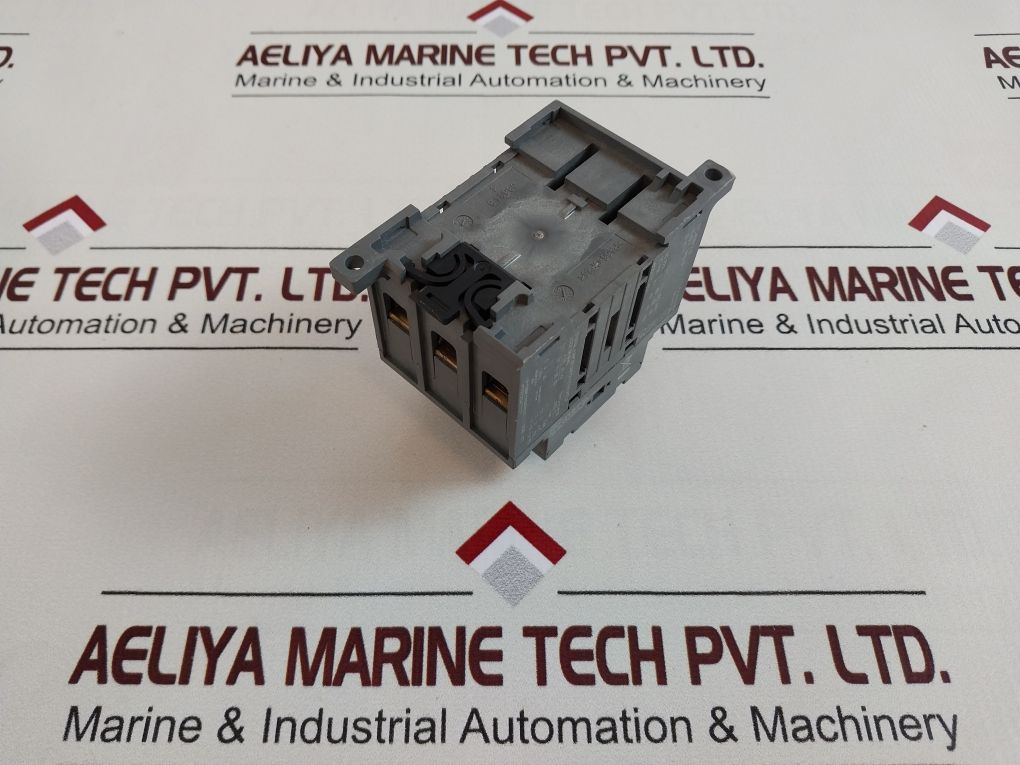 Abb Ot63F3 Disconnector/Load Break Switch 1Sca105332R1001