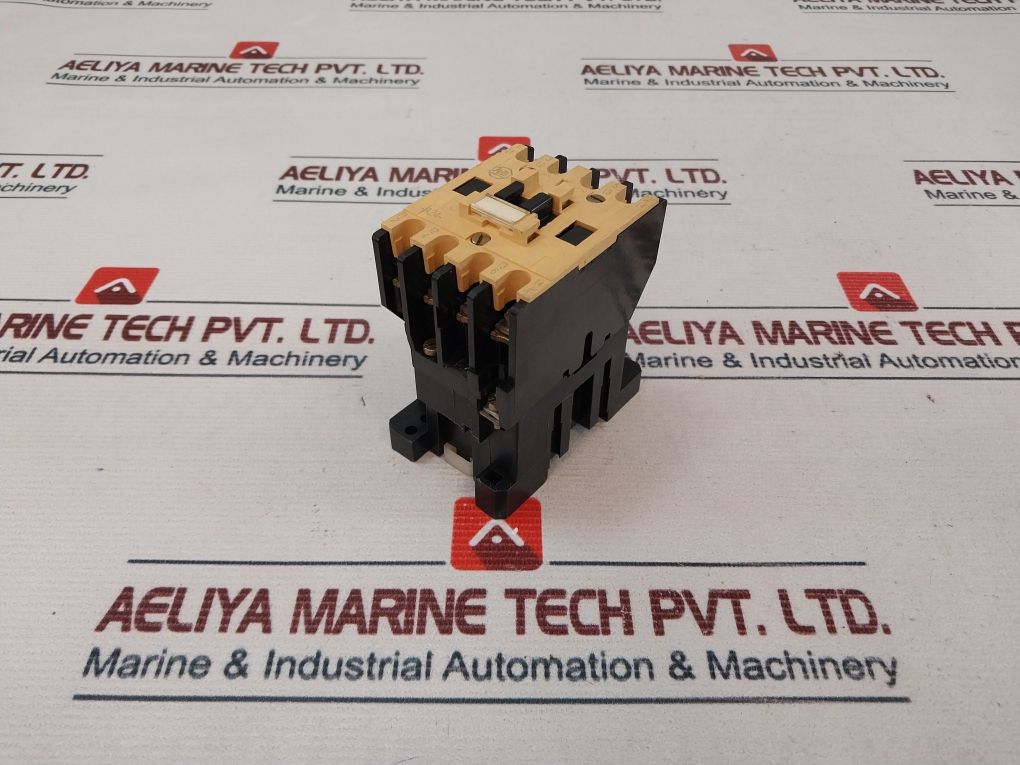 Allen-bradley 100-a24Nd31 Contactor Bs 5424